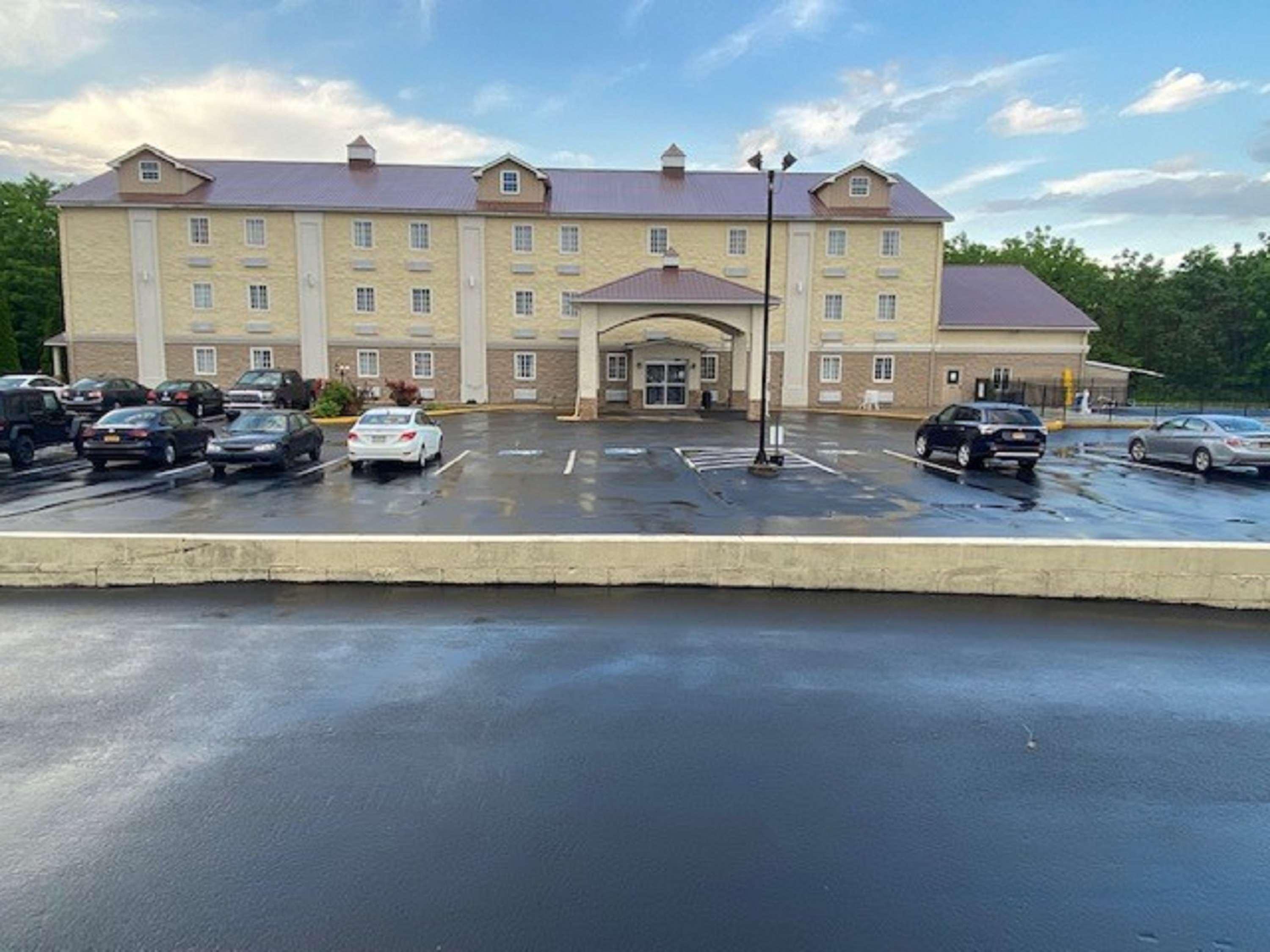 Surestay Plus By Best Western Jonestown Lebanon Valley Eksteriør bilde
